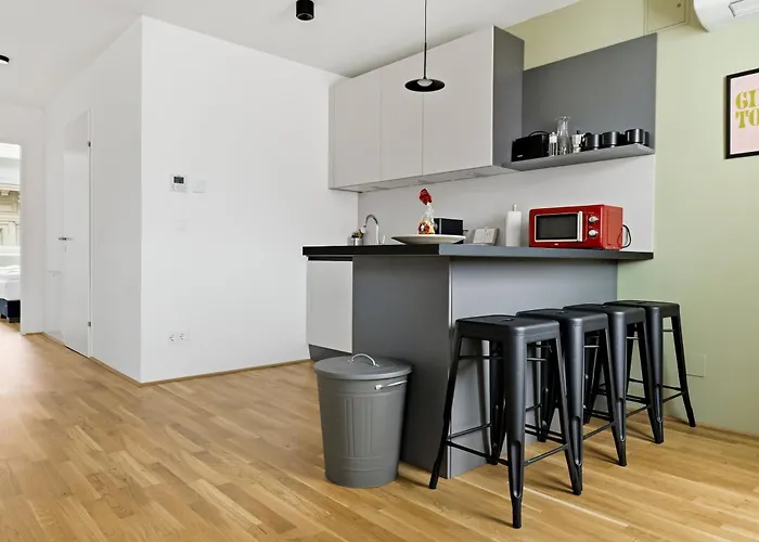 Premium With Air Conditioning - Doverys Yard 4*