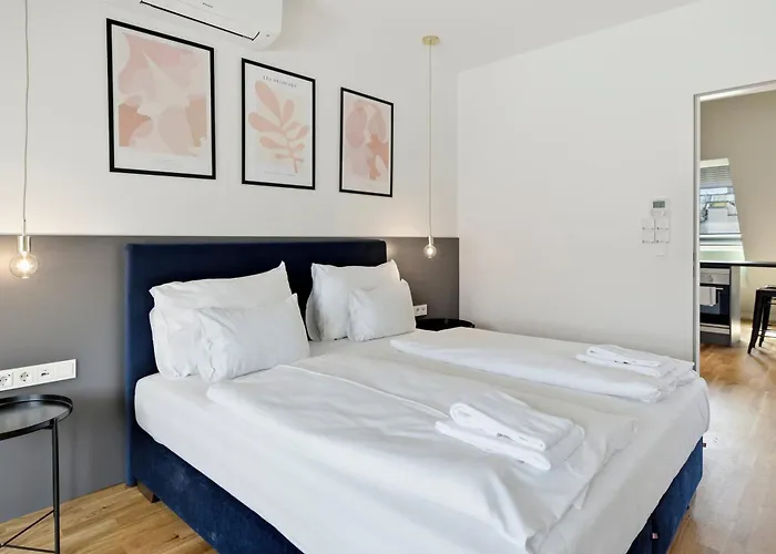 Premium With Air Conditioning - Doverys Yard 4*