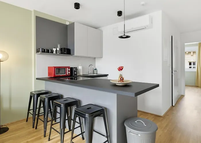 Premium With Air Conditioning - Doverys Yard Aparthotel